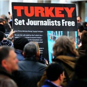 protest for journalists in turkey